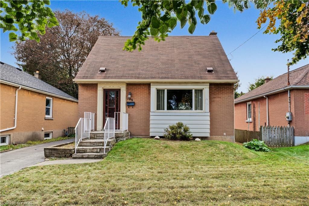 Property Photo:  794 Brucedale Avenue E  ON L8V 1S3 