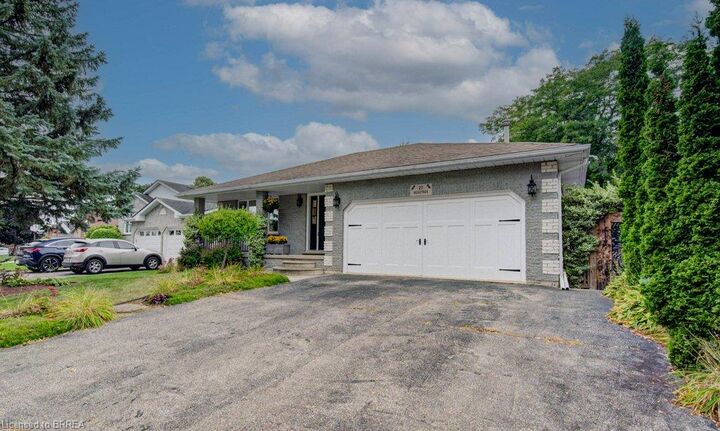 Property Photo:  27 Olivetree Road  ON N3R 5E9 