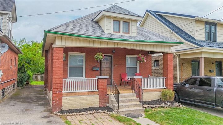 Property Photo:  104 Mary Street  ON N3S 3B7 