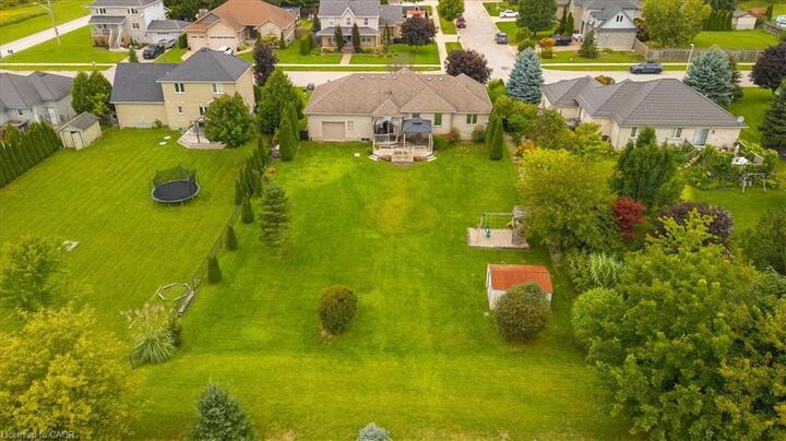 Property Photo:  515 Woodward Drive  ON N0L 1W0 