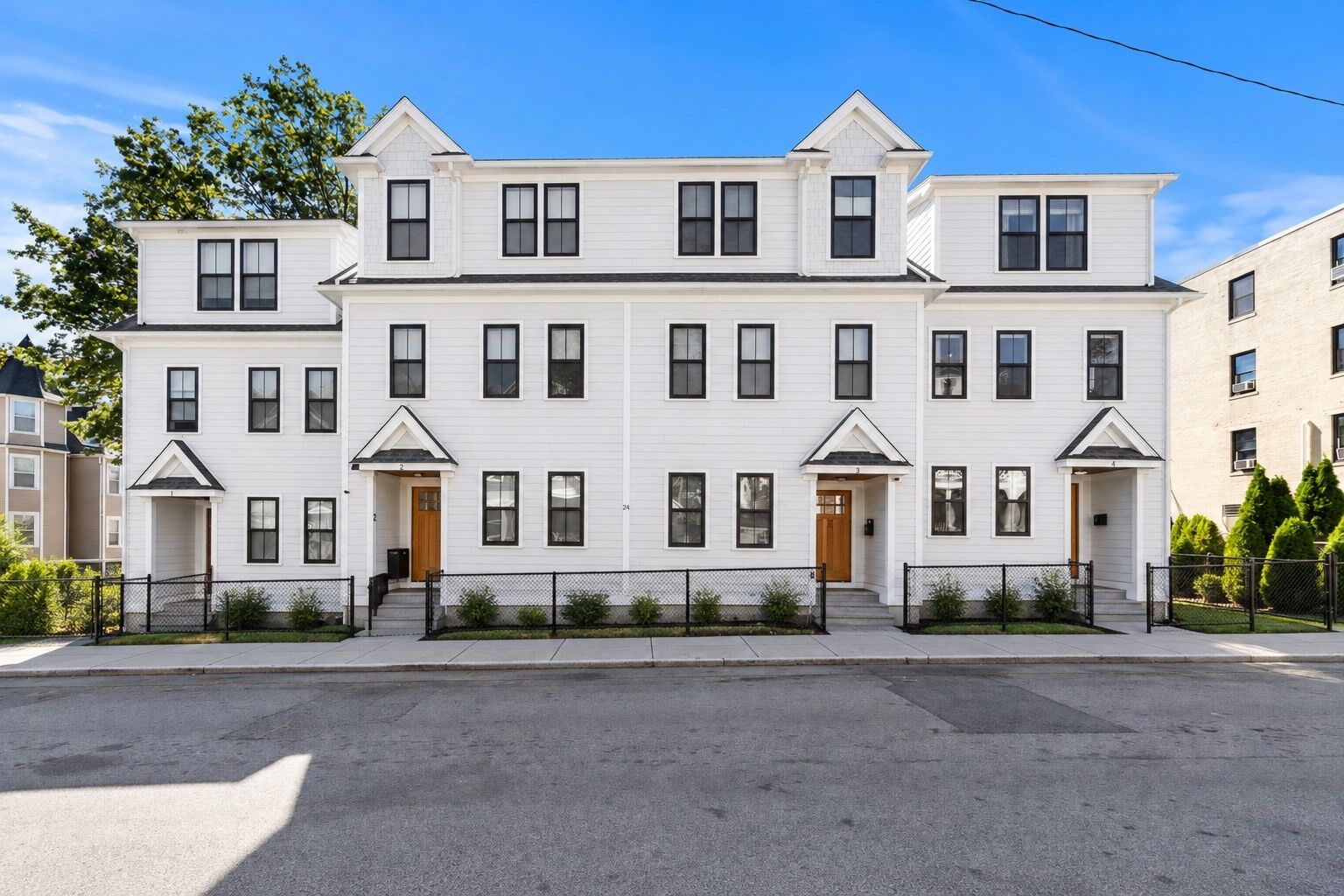 Property Photo:  24 Bradshaw St 4  MA 02121 