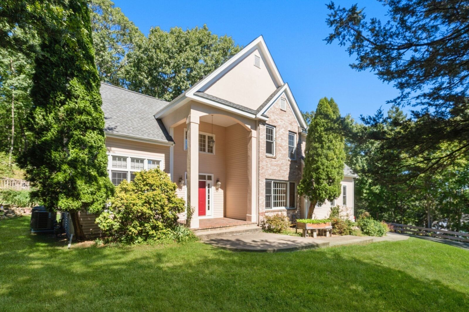 Property Photo:  160 Stearns Rd  MA 01752 