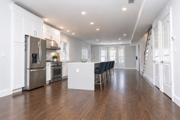 Property Photo: 141 W 6th St 3 MA 02127