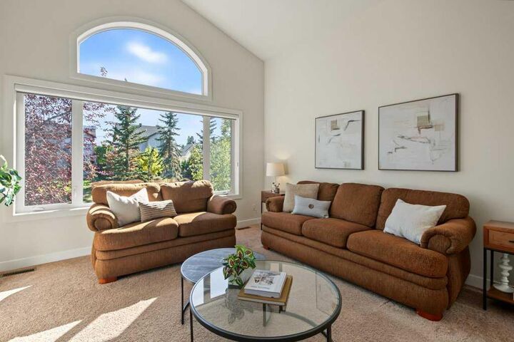 Property Photo:  162 Brightonstone Landing SE  AB T2Z 4W3 
