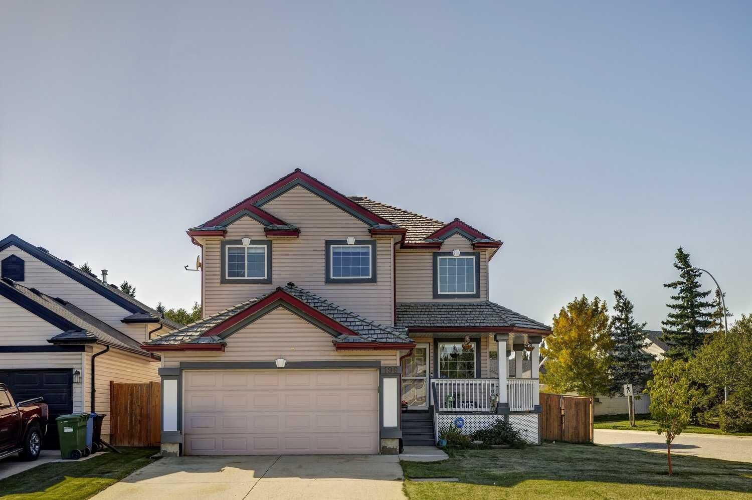 Property Photo:  196 Harvest Park Way NE  AB T3K 4B8 