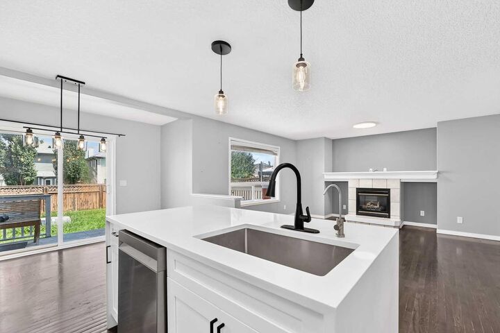 Property Photo:  12871 Coventry Hills Way NE  AB T3K 5L4 