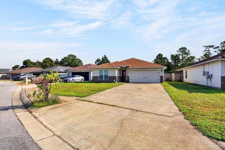 Property Photo:  2370 Duncan Ridge Dr  FL 32566 