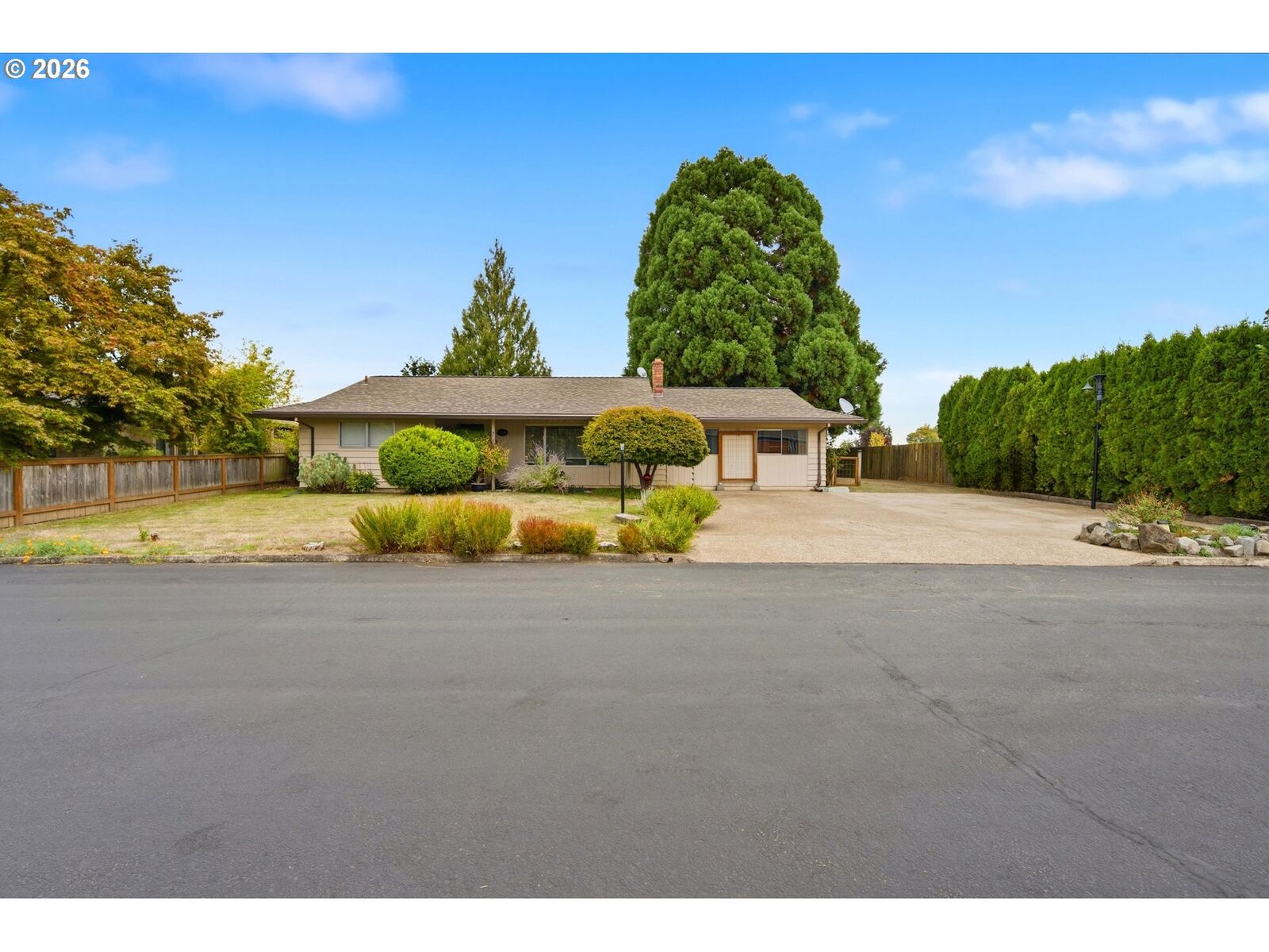 Property Photo: 9460 SW Bayou Dr OR 97128