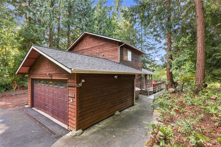 Property Photo:  5921  Cedar Court  WA 98340 