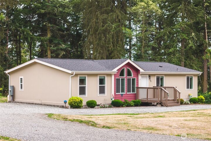 Property Photo: 450 Secluded Lane WA 98277