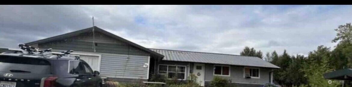 Property Photo:  502 W Roanoke Street  WA 98531 
