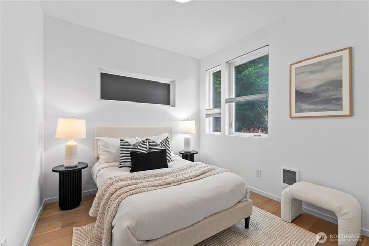 Property Photo: 2612 E Yesler Way WA 98122