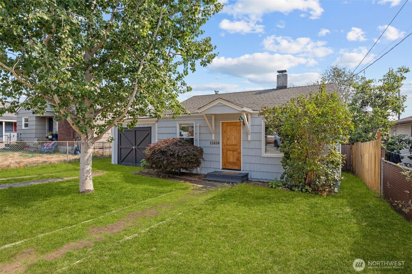 Property Photo: 12450 1st Avenue SW WA 98146