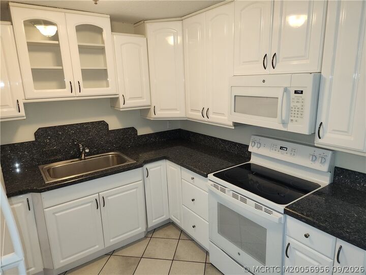 Property Photo: 4398 SE Hamilton Lane FL 34997