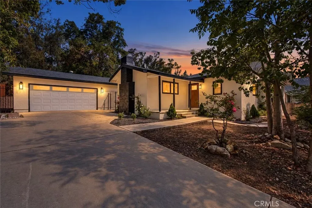 Property Photo:  403 W 5th  CA 91773 
