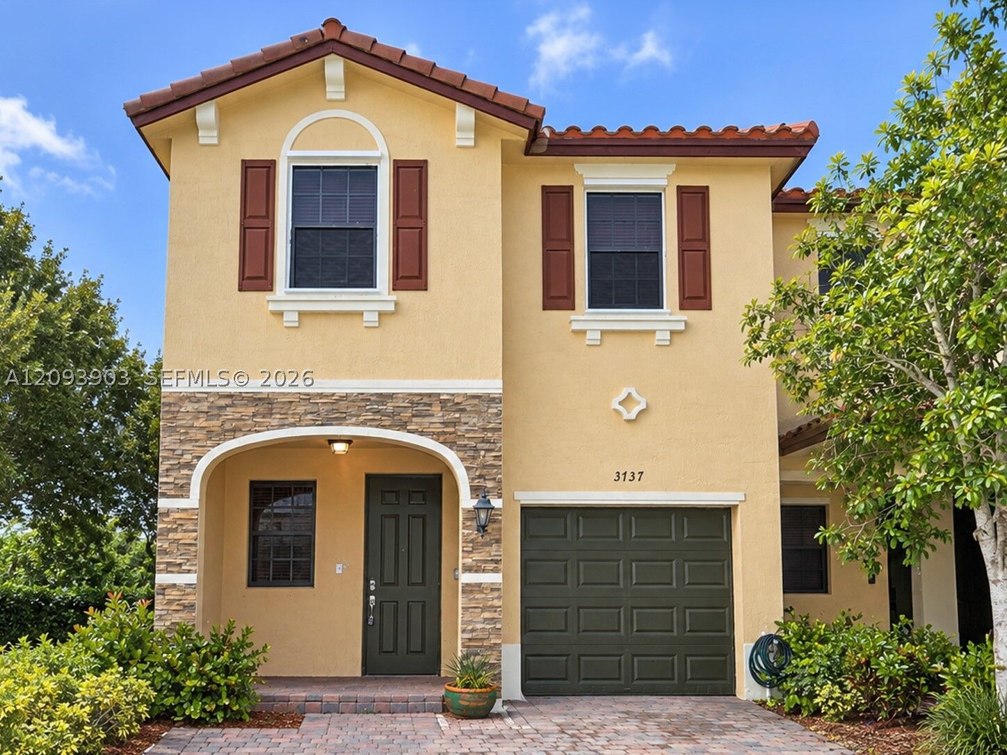 Property Photo: 3737 SE 2nd Dr 3737 FL 33033