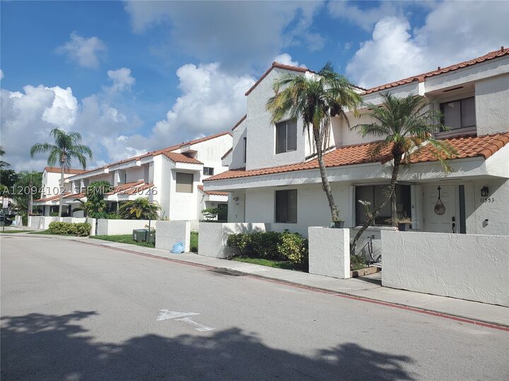 Property Photo:  11549 Terra Bella Blvd  FL 33325 