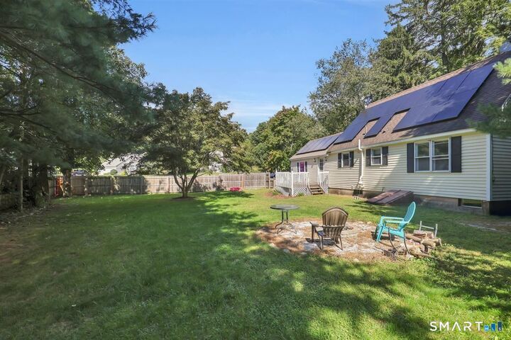 Property Photo:  1 Briarcliffe Trail  CT 06475 