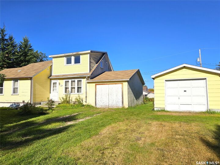 Property Photo: 112 Theodore Street SK S0A 4C0