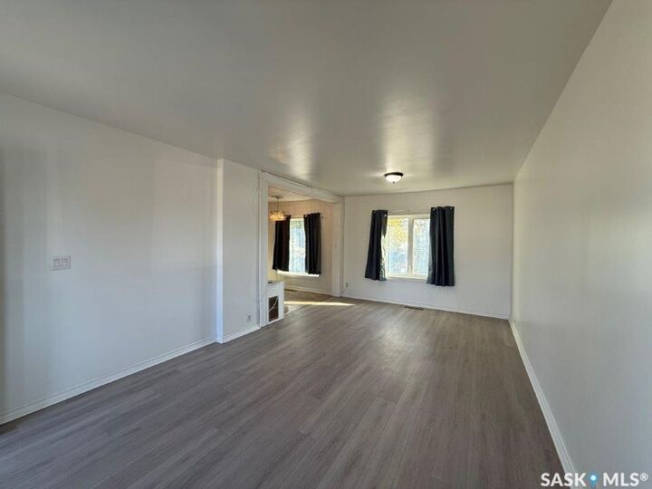 Property Photo:  29 6th Street Crescent W  SK S0L 1S0 