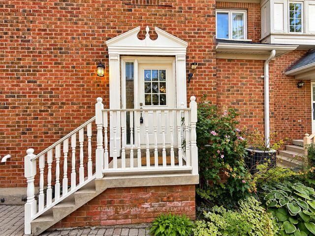 Property Photo:  135 Ural Circle  ON L6R 1J6 