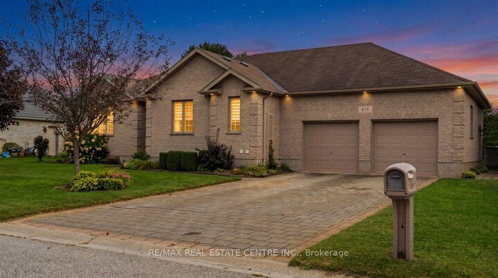 Property Photo:  515 Woodward Drive  ON N0L 1W0 