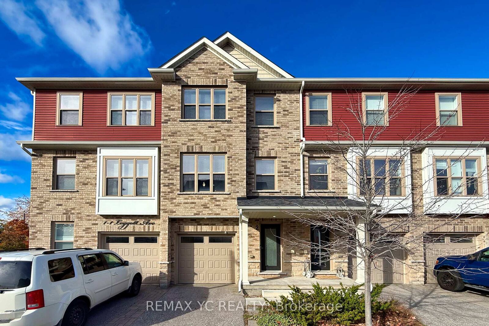 Property Photo: 1 Leggott Avenue 2 ON L4N 6B1