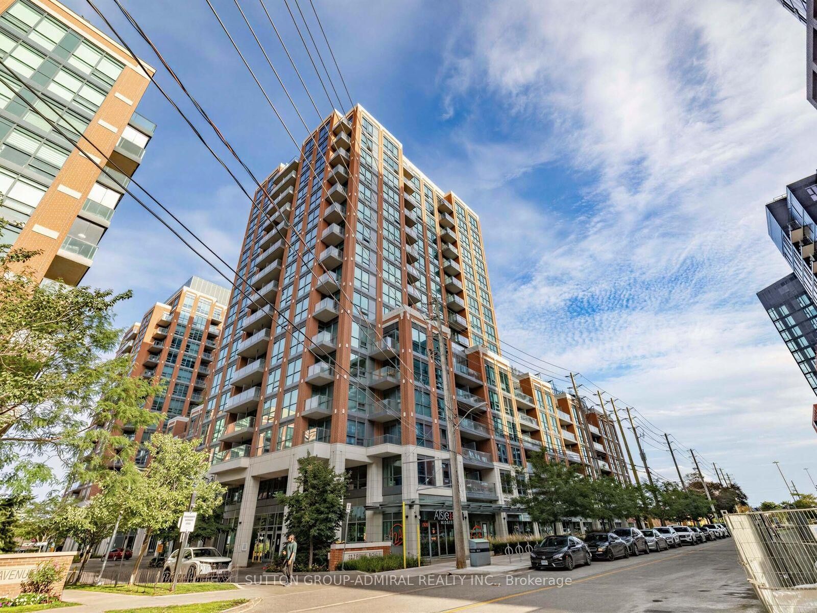 Property Photo: 31 Tippett Road 447 ON M3H 0C8