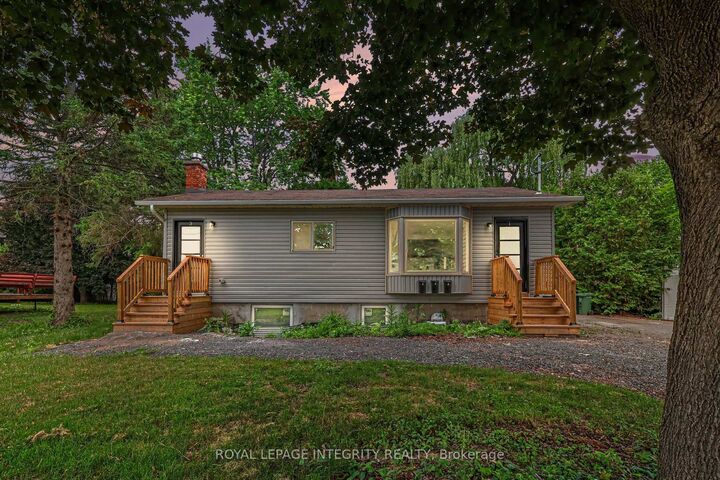 Property Photo:  1936 Belcourt Boulevard 1  ON K1C 1M5 