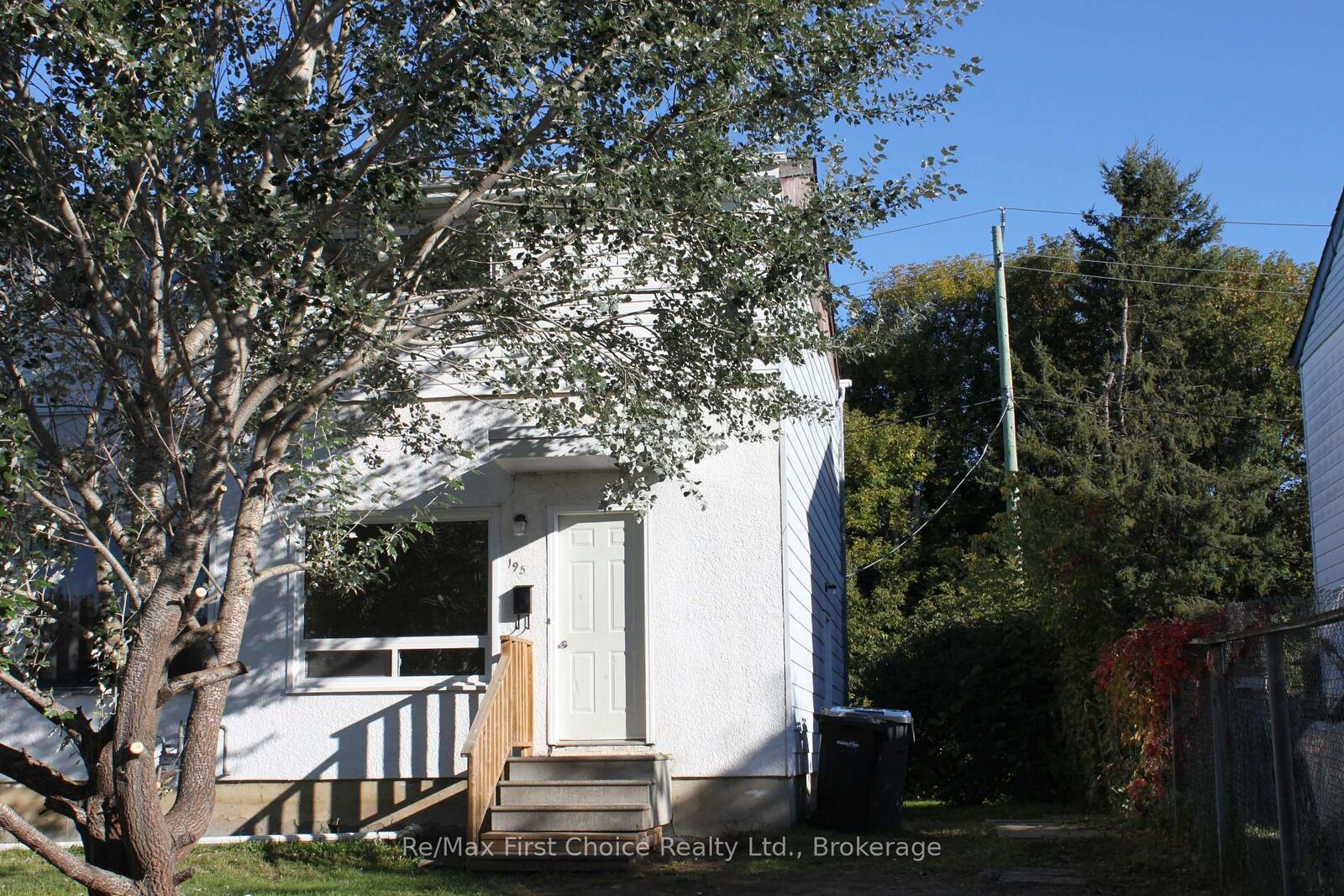 Property Photo:  195 Limbrick Street  ON P7C 4S6 