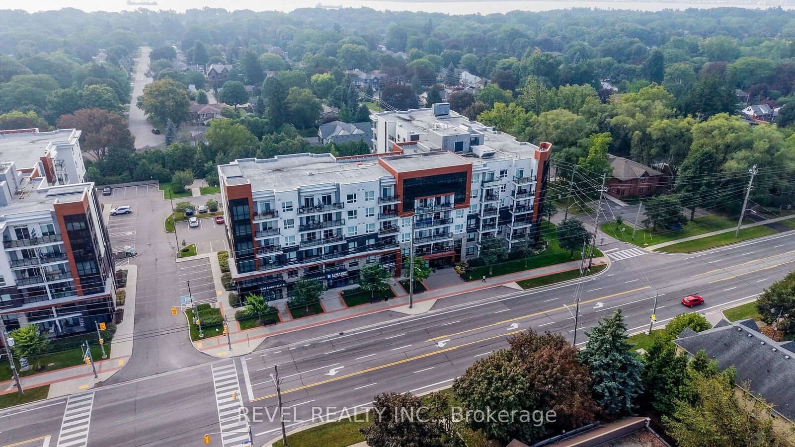 Property Photo: 320 Plains Road E 614 ON L7T 0C1