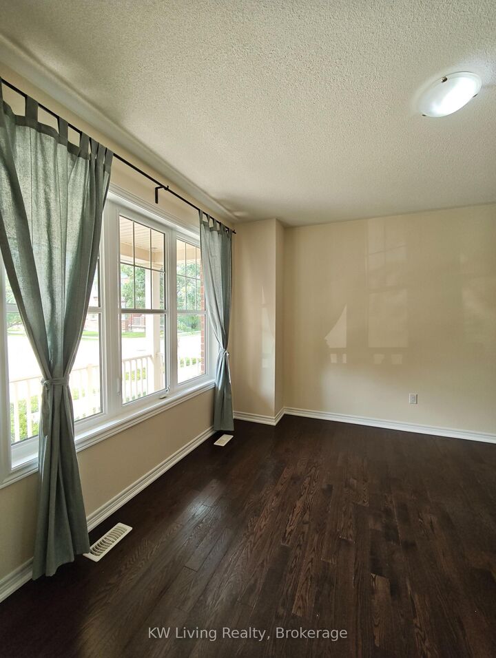 Property Photo:  109 Cornwall Drive  ON L6B 0Y8 