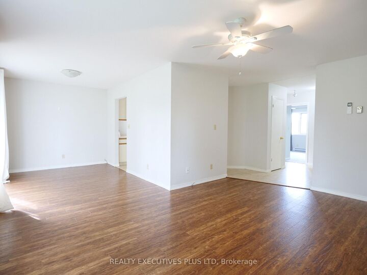 Property Photo: 50 Third Street G3 ON L9W 2B1