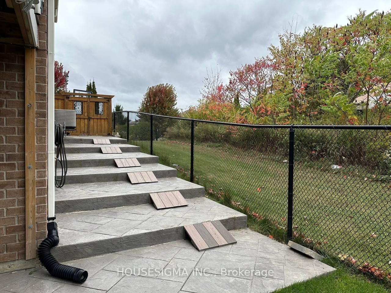 Property Photo:  3 Pheasant Drive  ON L4E 3S9 