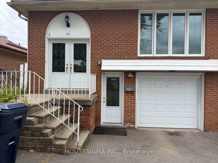 Property Photo: 34 Ladner Drive ON M2J 3Z7