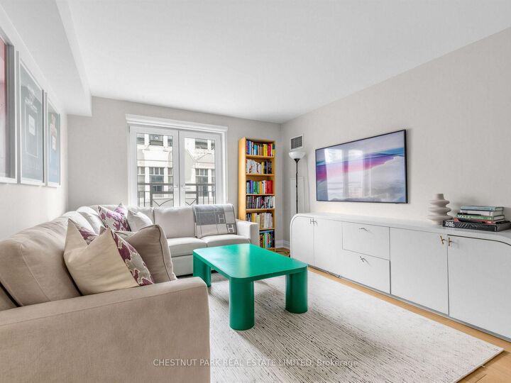 Property Photo:  1 Balmoral Avenue 505  ON M4V 3B9 