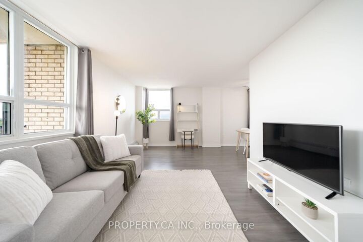 Property Photo:  3311 Kingston Road 1111  ON M1M 1R1 