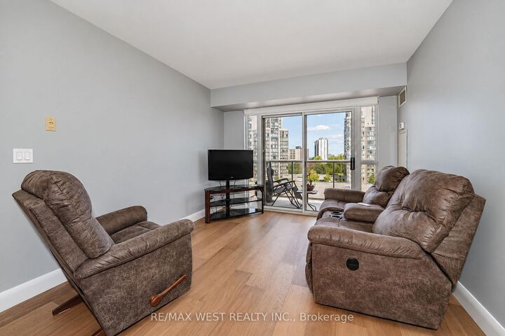 Property Photo: 3650 Kingston Road 801 ON M1M 3X9