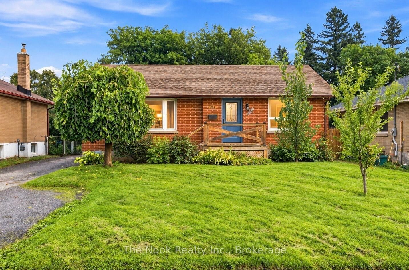 Property Photo: 257 Wilson Road S ON L1H 6C4