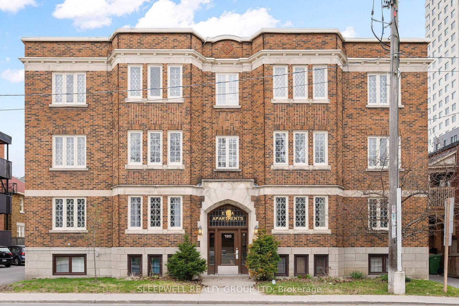 Property Photo:  180 Augusta Street 1A  ON K1N 8C1 