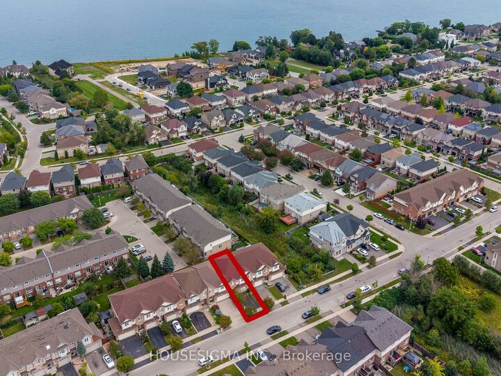 Property Photo:  35 Palacebeach Trail  ON L8E 0B9 