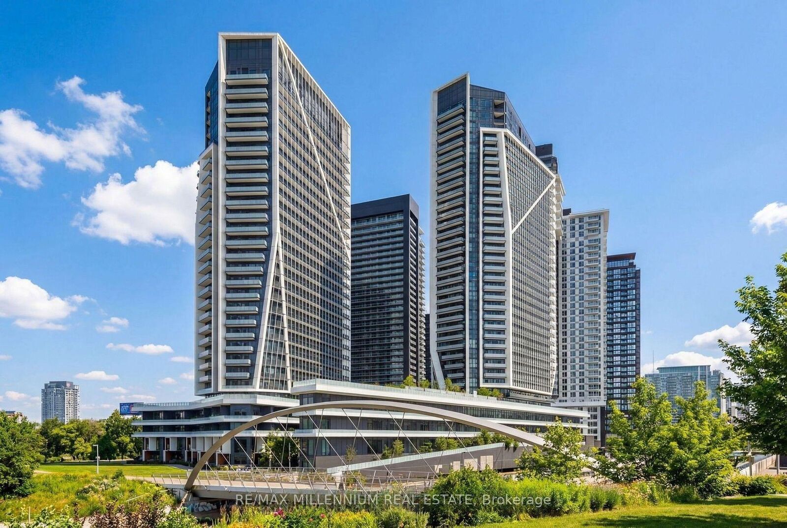 Property Photo:  50 Ordnance Street 2802  ON M6K 0C8 