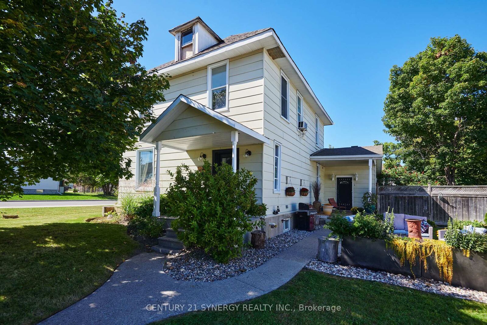 Property Photo:  35 Norma Street S  ON K7S 3B2 