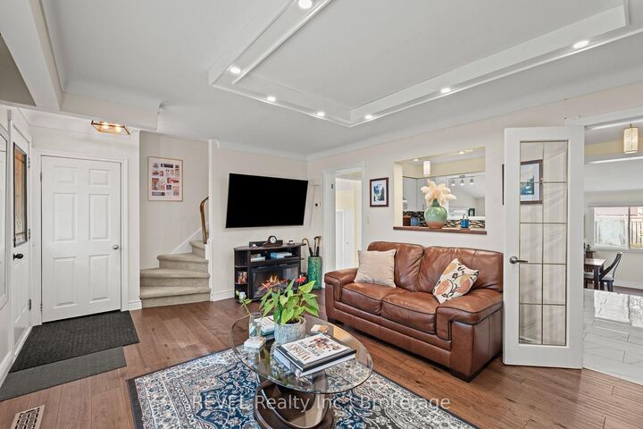 Property Photo: 28 Black Knight Road ON L2N 3C1