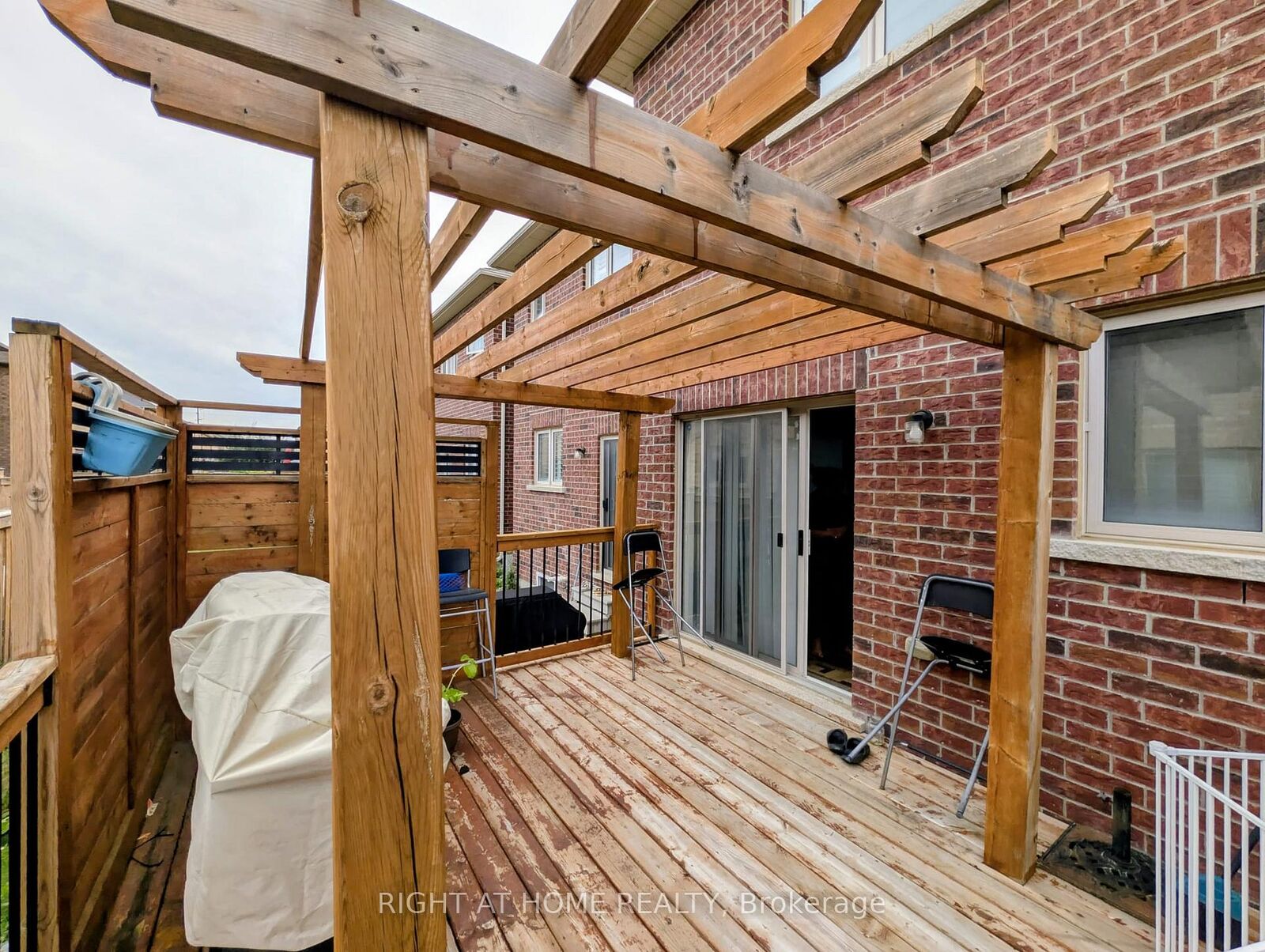 Property Photo:  166 Agava Street  ON L7A 4R9 