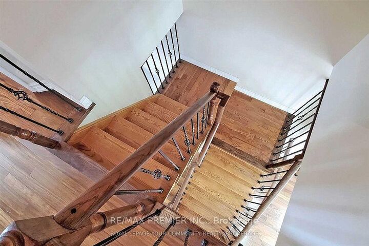 Property Photo:  47 Tania Crescent  ON L6A 2M8 