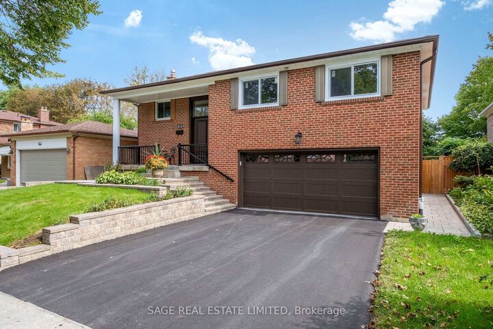 Property Photo: 62 Ovendon Square ON M1S 2M5