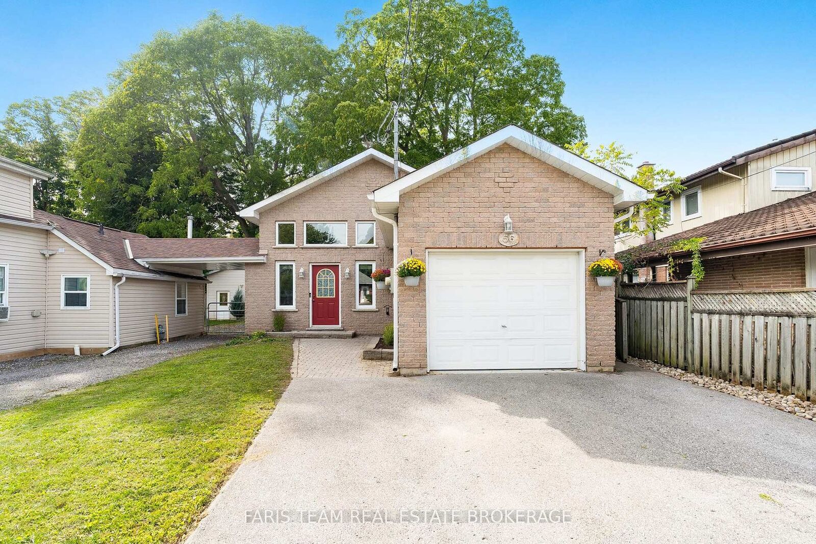 Property Photo:  56 Church Street S  ON L9R 1H2 