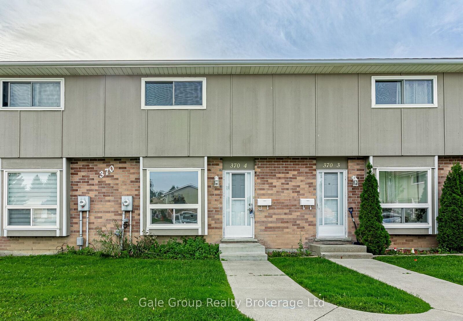Property Photo:  370 Springbank Avenue 4  ON N4T 1L3 