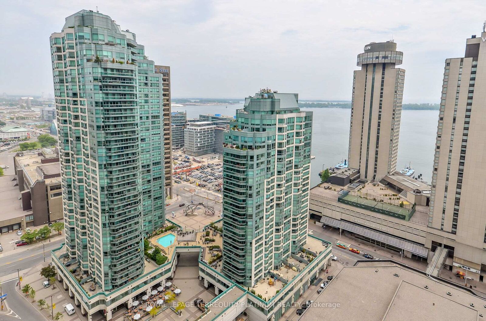 Property Photo: 10 Yonge Street 2409 ON M5E 1R4